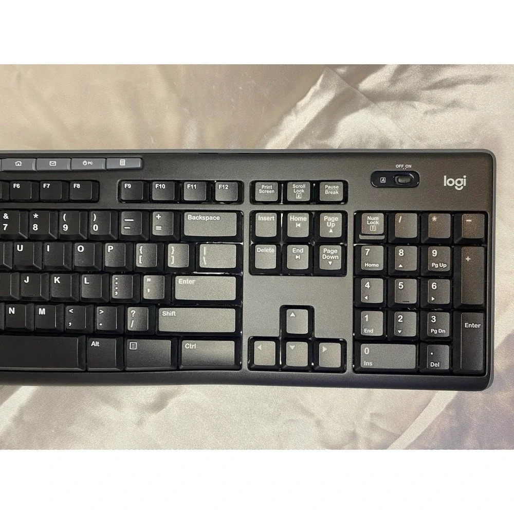 Logitech K270 Wireless Keyboard Untested FOR PARTS- No USB Receiver